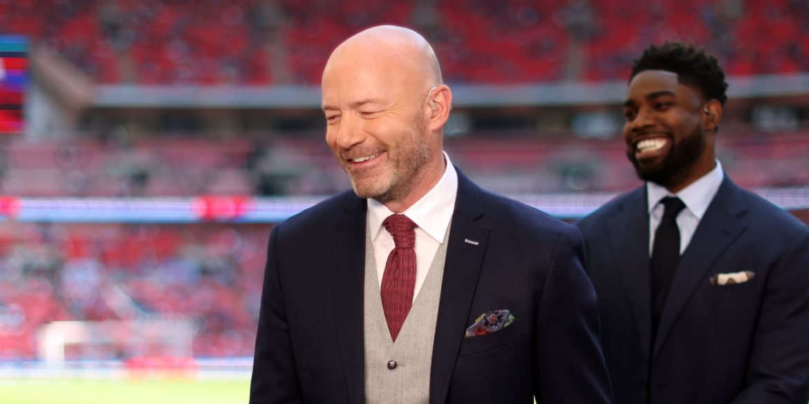 Man Utd discussed move for striker who Alan Shearer says batters defenders