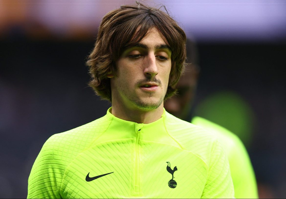 Bryan Gil set to stay at Spurs